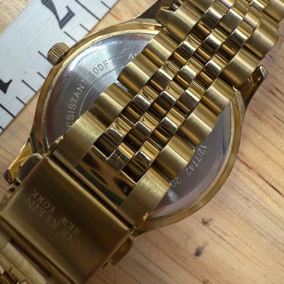 Anne Klein New York Womens Gold-Tone Watch With Crystal Accents & Mother-Of-Pear - Picture 4 of 14